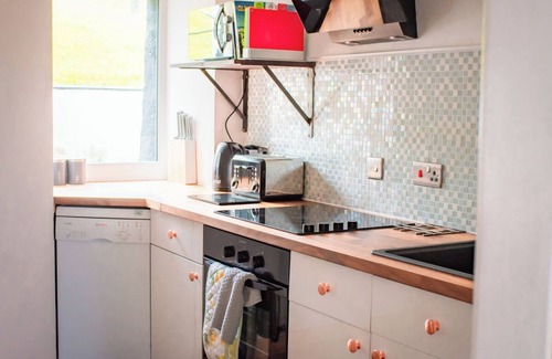 Breakish House | Luib House - Spacious Self-Catering by the Sea.