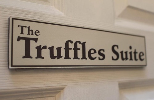 Old Town Historic District Hotel | Luisa's Suite Retreat