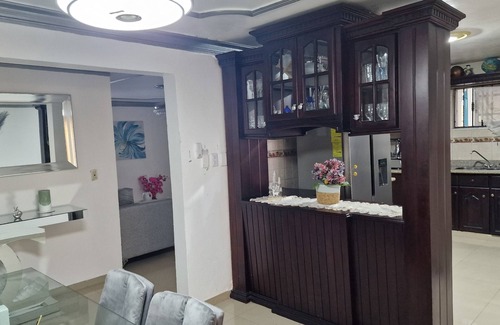 Santiago de los Caballeros Villa | Lujosa Villa María de 2,034ft2 con piscina privada, 3 cocina, BBQ, Gacebo y más.