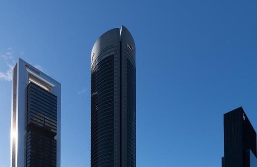 Cotos Apartment | Lujo en Las 4 Torres! Business Area