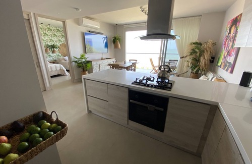 Zona Norte Apartment | Lujoso Apt frente al Mar 2Hb/2Bñ Playa Exclusiva