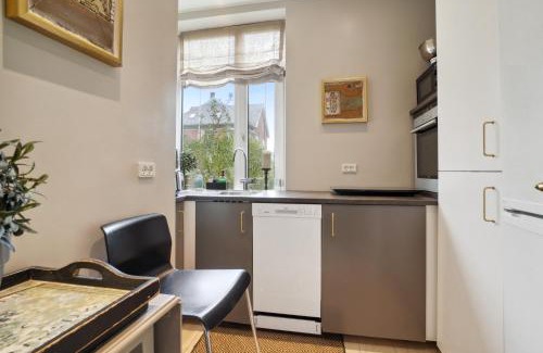Hellerup Apartment | Luksuriøst 3BR Strandhus m.plads til 6 personer