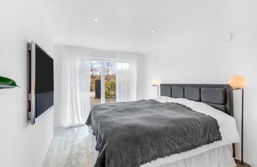 Hojbjerg Apartment | Luksus Lejlighed i Højbjerg m gratis parkering