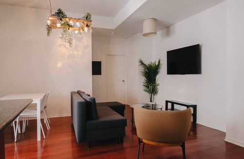 Riverside Apartment | Lum The Queen - Spacious One-Bedroom Apartment