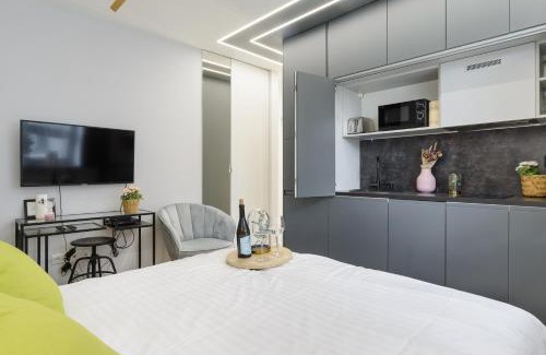 Wola Apartment | Lumina apartments next to Rondo ONZ