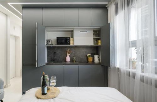 Wola Apartment | Lumina apartments next to Rondo ONZ