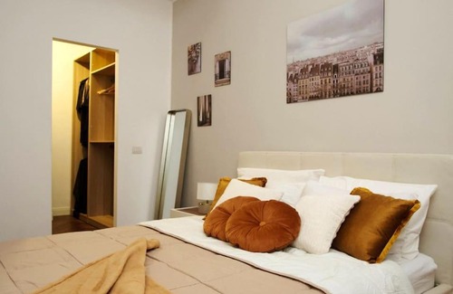 Loreto Apartment | Luminoso appartamento 1min dalla metro [LuxHome33]