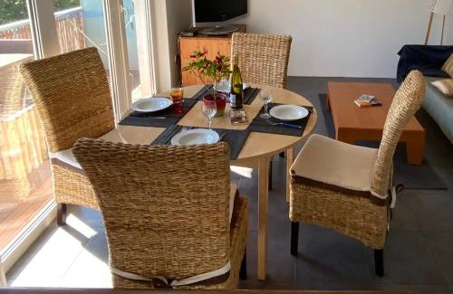 Kehl Apartment | Luminous apartment in Kehl near Strasbourg, conveniently located next to a tram stop with direct access to Strasbourg city centre