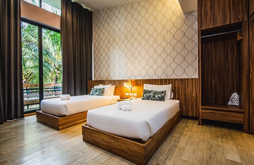 Khlong Khoen Hotel | Lumphawa Amphawa
