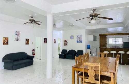 Oslob House | Luna Oslob Travellers Inn - Rest House