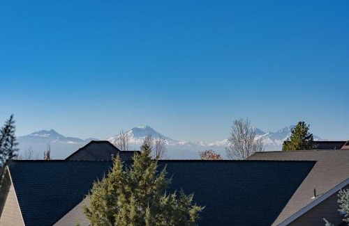 Redmond House | Luna View 30 Day Minimum home