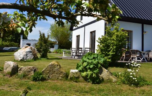 Simrishamn Bed & Breakfast | Lunkaberg Bed & Breakfast