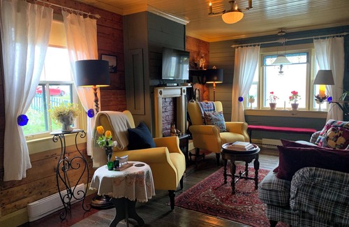 Twillingate Cottage | Lupinfield Cottage - a Curated Experience