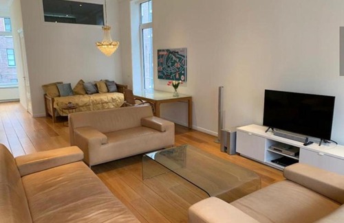 Oude Pijp House | Lush Apartment