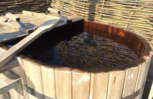 Brightlingsea House | Lushna 11 Lux Suite at Lee Wick Farm Cottages & Glamping