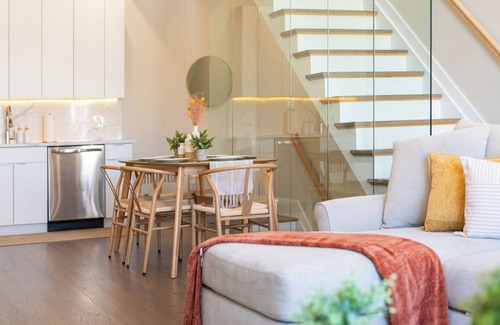 The Heights House | LUX 3BR 2Bath Gem with FREE Parking & Private Rooftop Minutes to NYC!