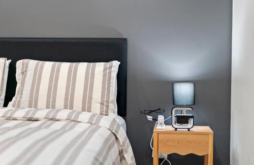 Flat Bush House | Lux 4 Bedroom in Auckland with Spa and Light Breakfast