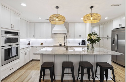 Vanderhorst Plantation House | Lux. 6 Bed w/Turtle Point Golf Views + Pet Friendly