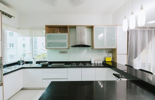 Taman Melawati Cottage | Lux 6BR Home Private Rooftop Garden Kemensah KL