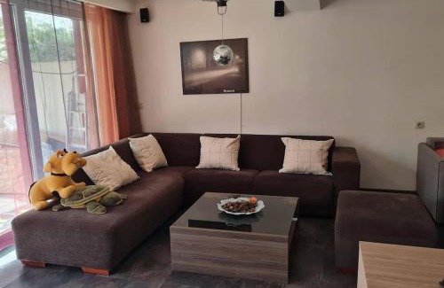 Oosterveld Apartment | Lux & Cozy Apt + Garden +Jaccuzi