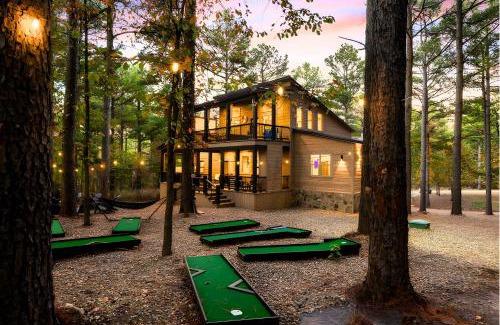 Pickens House | LUX,Hot Tub,ATV,Hiking,Pickleball,Firepit,Arcade