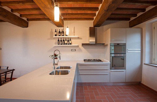Capannori Villa | Luxury Tuscany Villa with Private Pool, 13 Sleeps. Lucca 10 km.