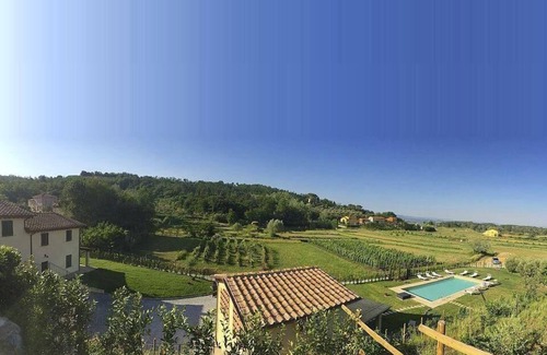 Capannori Villa | Luxury Tuscany Villa with Private Pool, 13 Sleeps. Lucca 10 km.