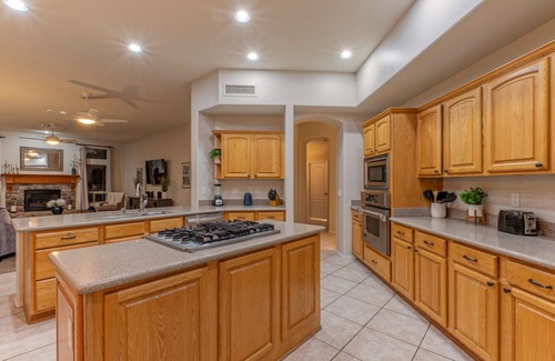 Las Sendas House | LUX Near Golf, Trails: Pvt POOL/Spa, Wood FP, Game Tbls, TVs All BRs, EV Charger