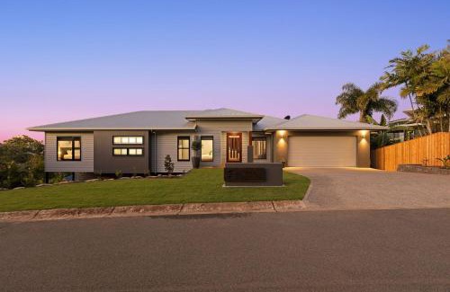 Airlie Beach House | Lux On Nara