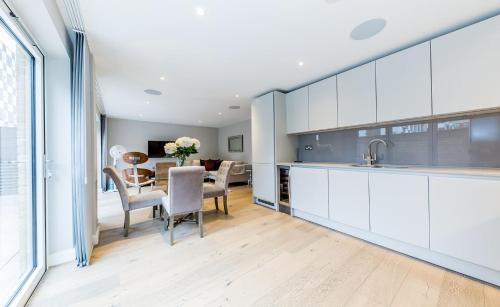 Vincent Square Apartment | Lux St James Park Apartment Central London FREE WIFI by City Stay Aparts London