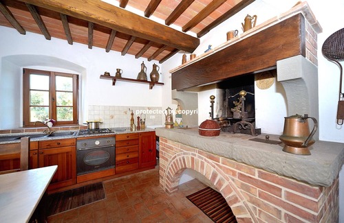 Civitella in Val di Chiana Villa | Lux Stone Villa saltwater Pool near Siena