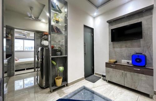 Moti Nagar Apartment | Lux Studios