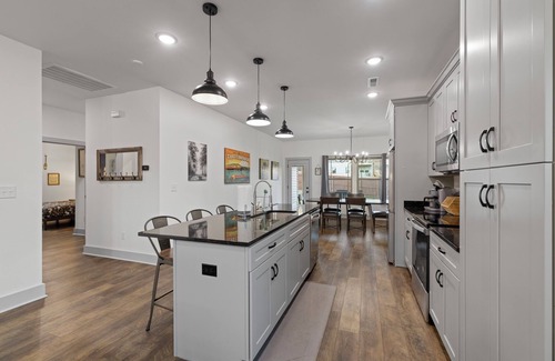 Rossville House | Lux Twin Homes 6bd/4ba Sleeps 18+people-20m to -Chatt Vistas