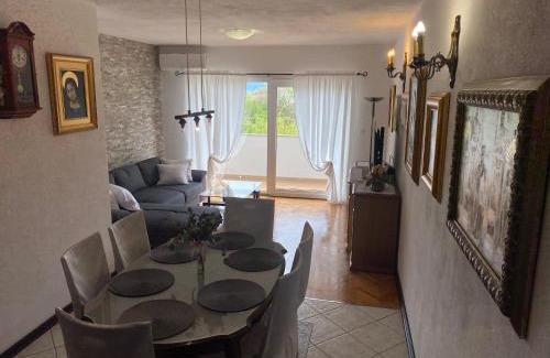 Kamen Apartment | Luxardo