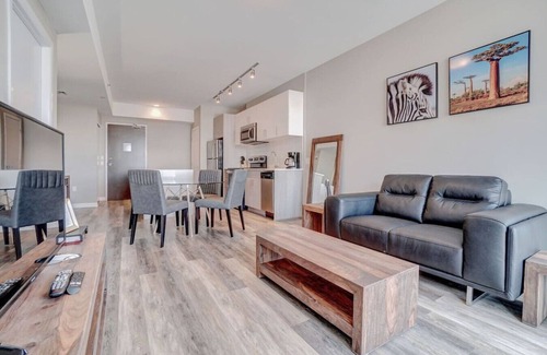 Wellington Village Apartment | Luxe 1BR with Private Terrace near Ottawa Hospital