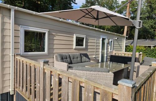 Raalte Ski Chalet | Luxe 4 persoons chalet op 5 sterren camping