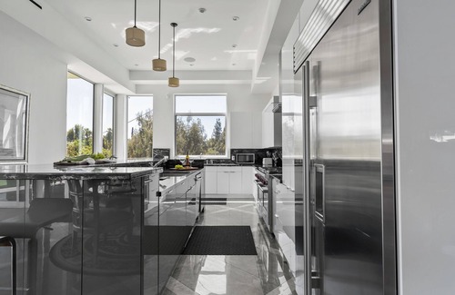 Woodland Hills Villa | Luxe 8000 sqft w/2 Pools, Sauna, Putting Green, Game Room | Alta Vista Estate