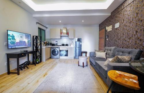 Westlands Apartment | Luxe Apartment For Business Travellers - High Speed WiFi 30mbps