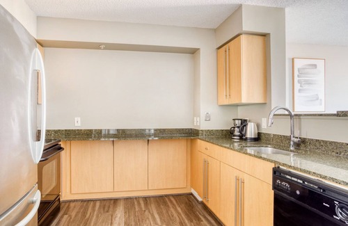 Woodmont Triangle Apartment | Luxe Bethesda 1BR w/Gym, Pool & Concierge, near Metro, by Blueground