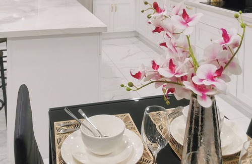 Ajax House | Luxe Coastal Gateway-Modern 3BR ,Waterfront Trail ,Entire House in Ajax