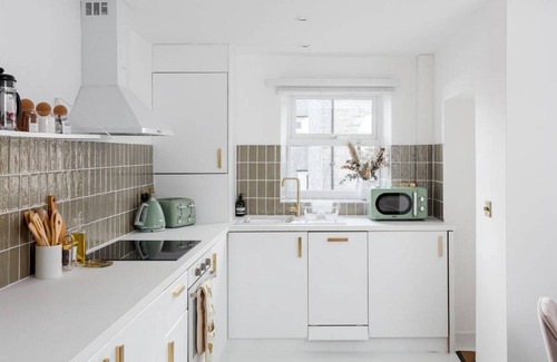 South Charlton House | Luxe Design - Grade II Cottage - Heart of Alnwick