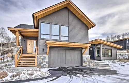 Silverthorne House | Luxe Home with Patio and Pool Access in Silverthorne!