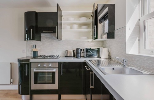 Bryanston and Dorset Square Apartment | Luxe Marylebone 2BR, Modern Furniture & Decor, by Blueground