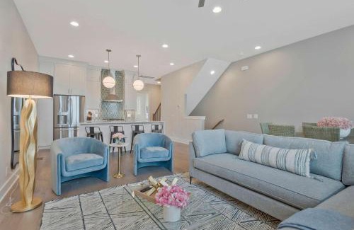 South Nashville House | Luxe Music City Show House Walk to Geodis Park