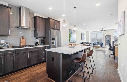 Herndon House | LUXE New Construction | Prime Location | Metro
