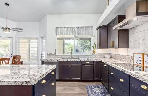 Mesa House | Luxe Oasis! Pool, Mini-Golf, Games, Pets OK!