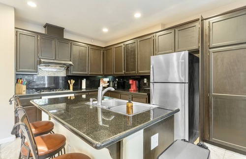 Union City House | Luxe Private Getaway Near Coyote Hills Park!