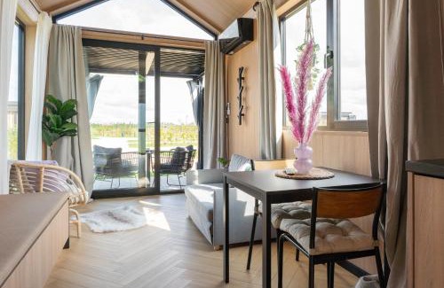 Waarde Apartment | Luxe tinyhouse 2 op minicamping in waarde