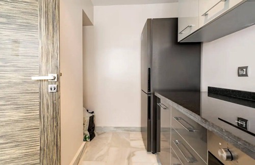 La Ville Haute Apartment | Luxe town