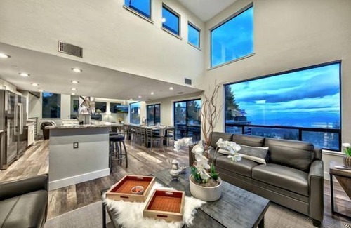 Tahoe Village House | LUXE15: Blue Diamond VIP mega lodge Lake Tahoe hot tub pool game room